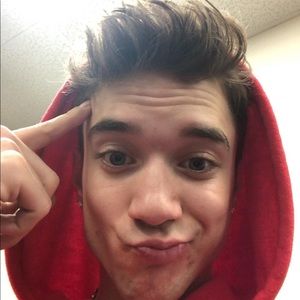 Meet your Posher, Mia